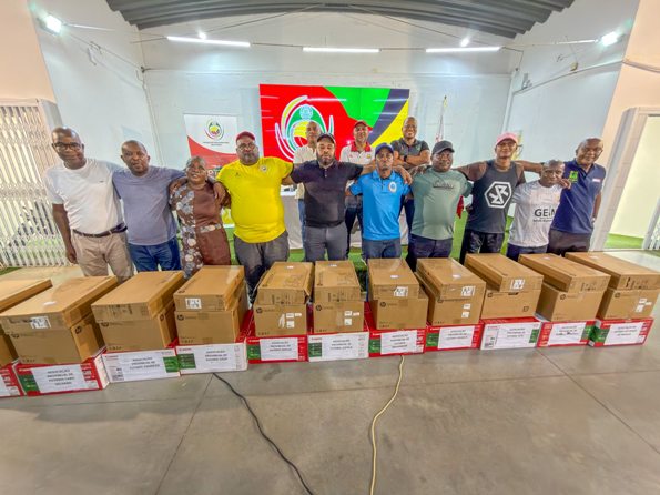 FMF reforça capacidade administrativa com entrega de material informático às Associações Provinciais